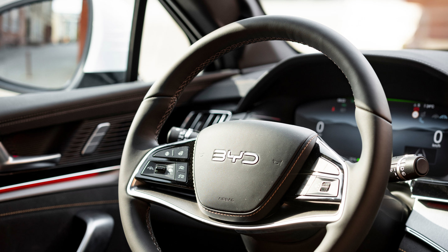 BYD TANG rat priser og brochurer