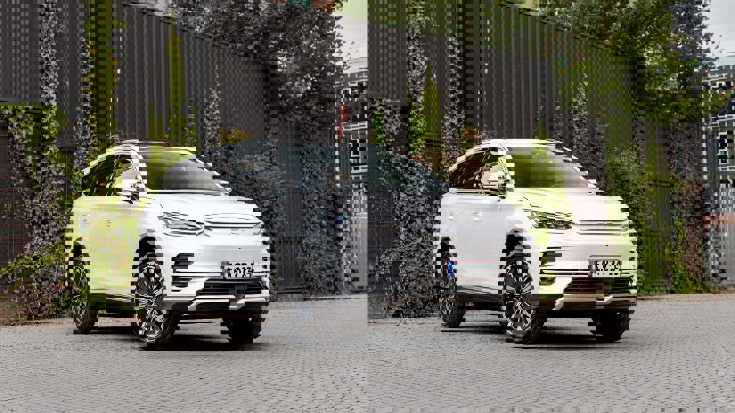 Hvid BYD TANG forfra