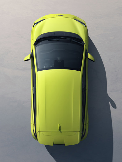 En BYD DOLPHIN SURF set fra oven