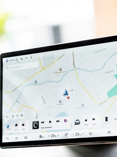 Stor touchskærm i BYD TANG