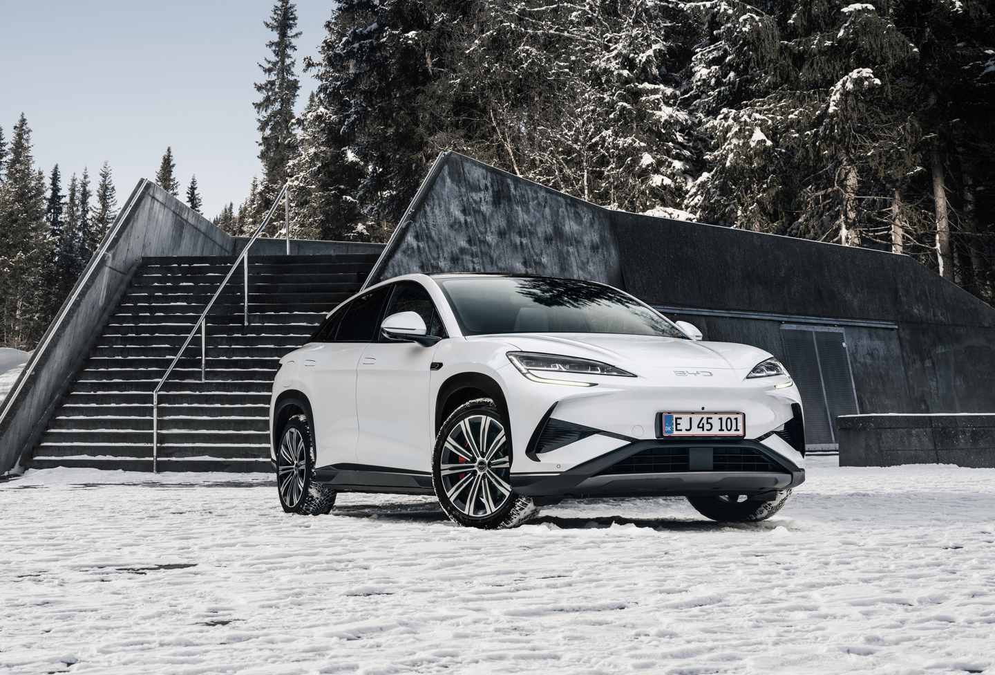 Hvid BYD SEALION 7 - som du kan privatlease