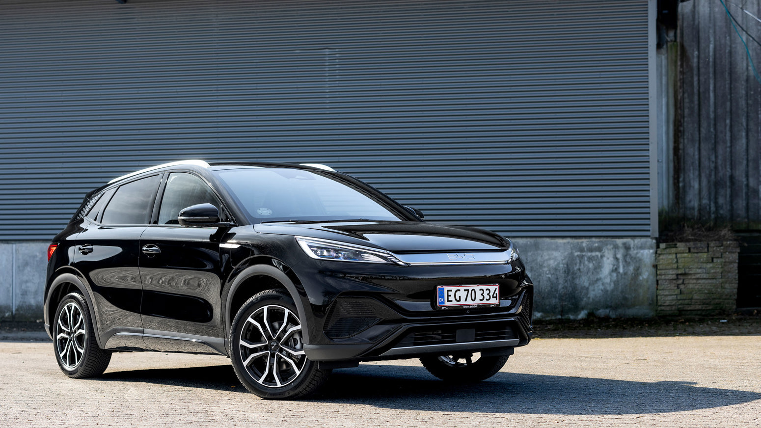 Sort BYD ATTO 3 holder parkeret